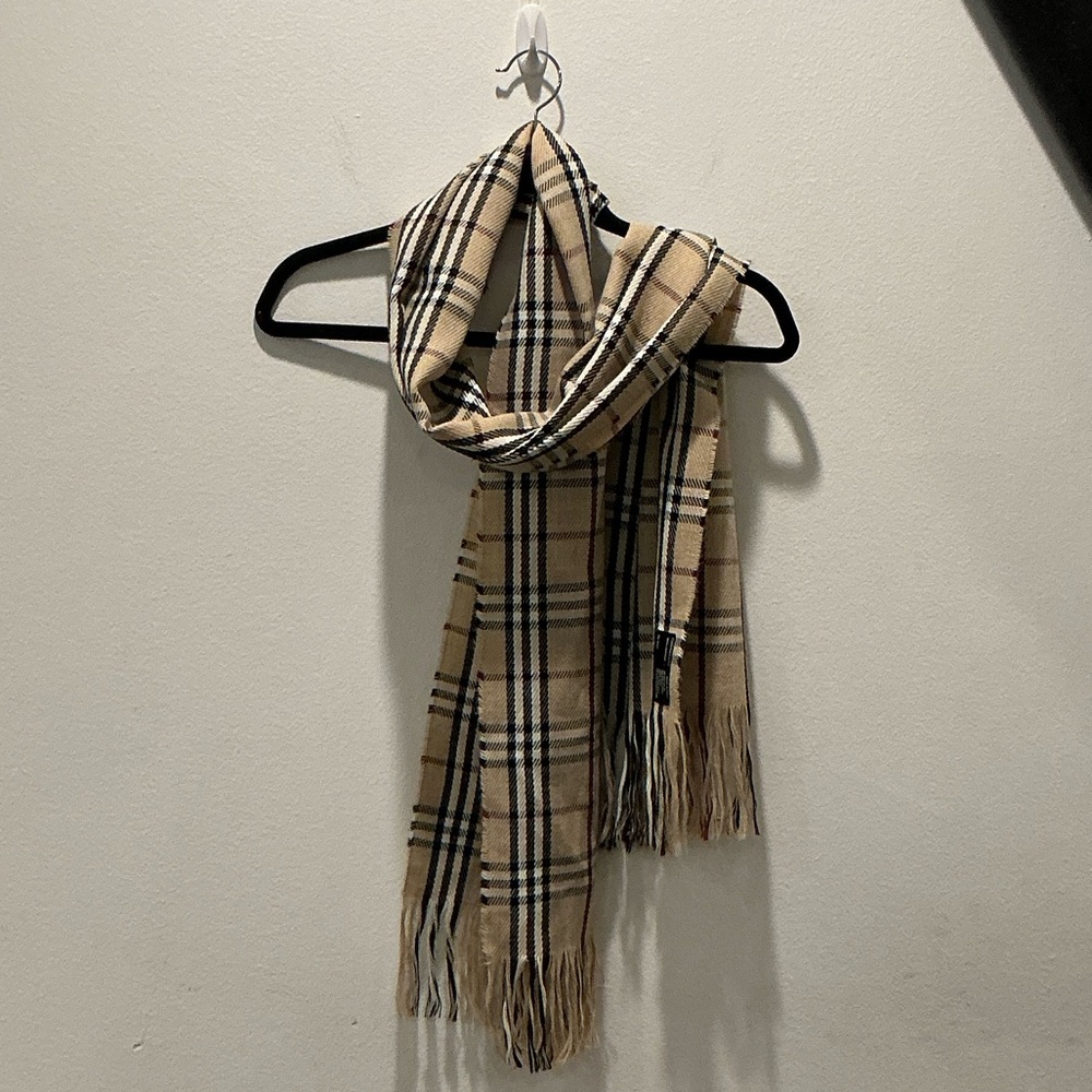 Classic Beige Plaid Fringe Spring Scarf 🧣 17” x 70”